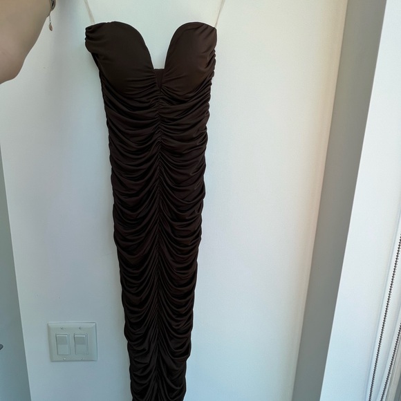 V Cut Midi Runched Brown Dress - Picture 3 of 4